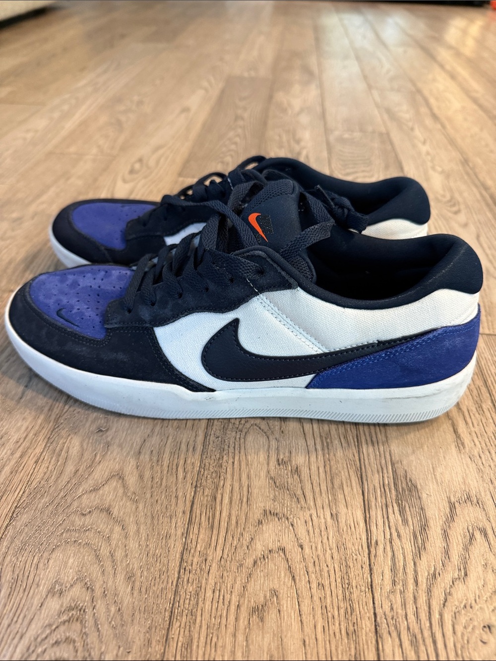 Nike Men’s Low-Top Sneakers